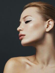 3 Tips to Help Speed Up Your Chin Surgery Recovery