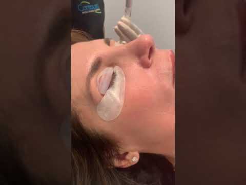 Contoura Facial Plastic Surgery - LASH LIFT PROCESS First Step